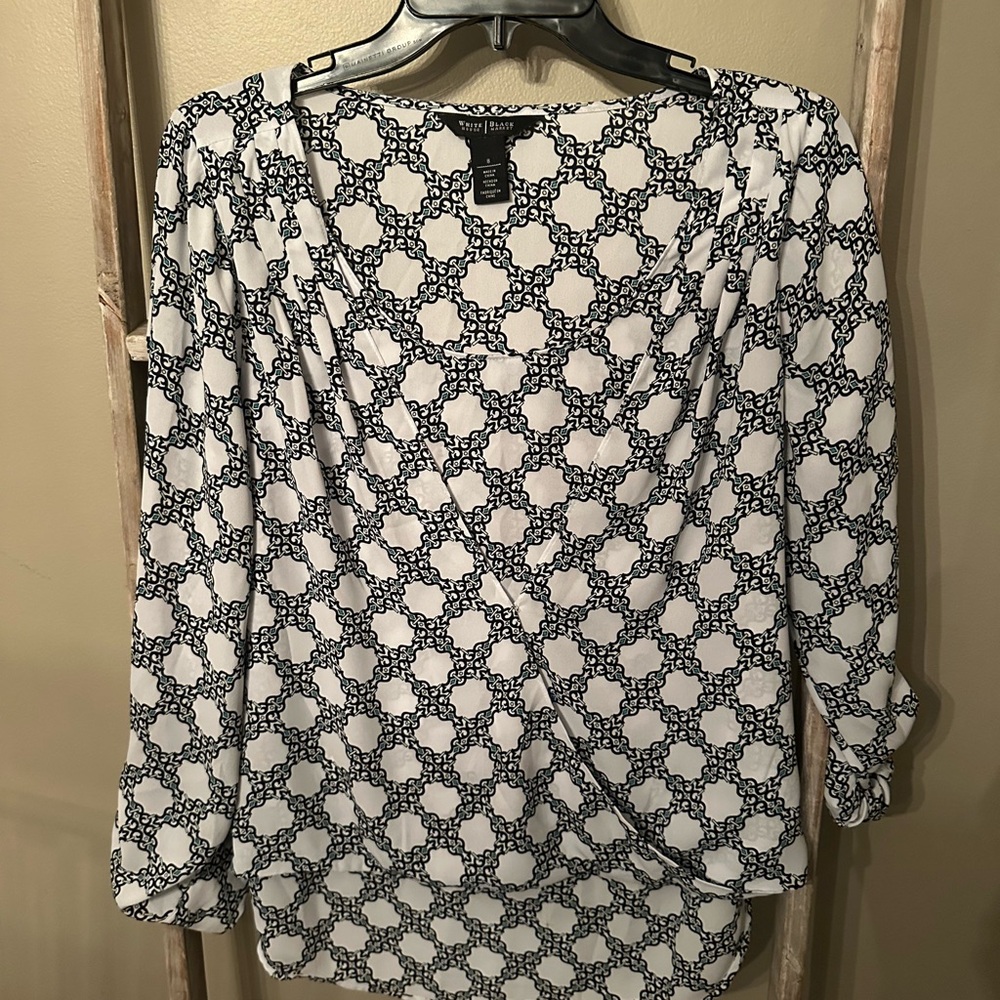 White House Black Market White and Black 3/4 Sleeve Relaxed Blouse